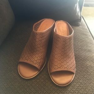 New Kenneth Cole Sandals- dark tan